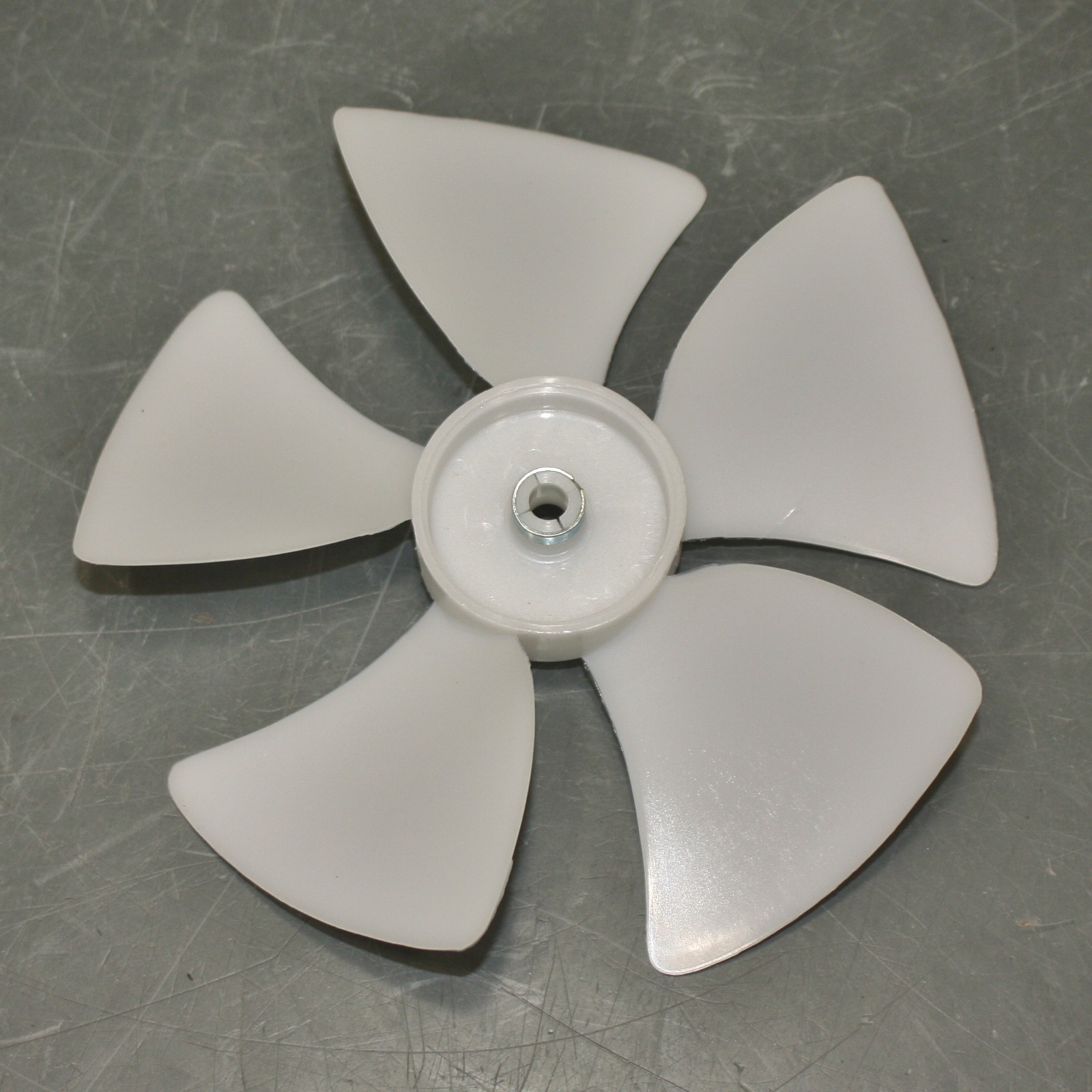 (15) Thorgren Fan Propeller 5C178, 7″ OD, 5/16″ Bore, 5 Blade, CW, White Plastic