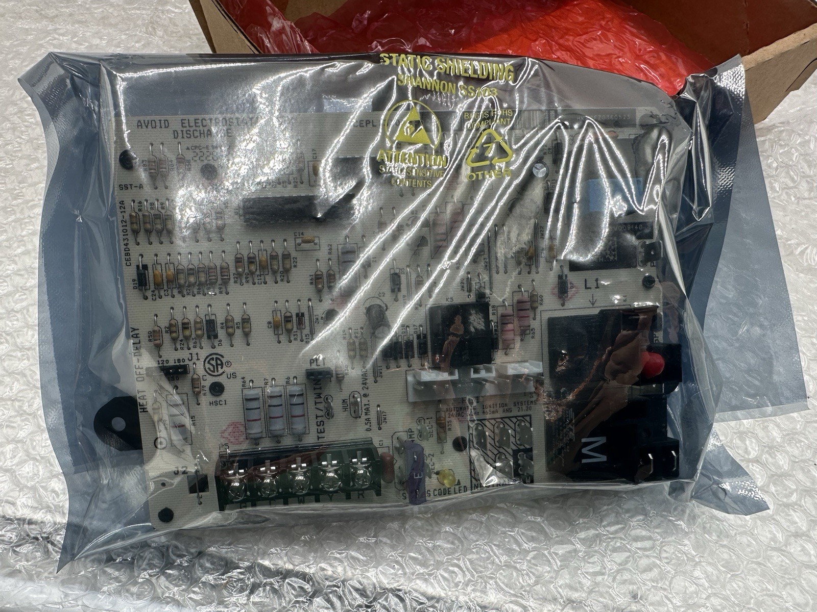 New-Carrier Bryant Payne HK42FZ036 Furnace Control Board- New, Open Box