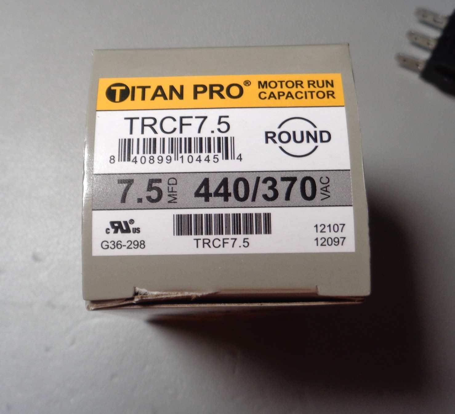TITAN PRO RUN CAPACITOR 7.5 MFD 440/370 VOLT ROUND TRCF7.5