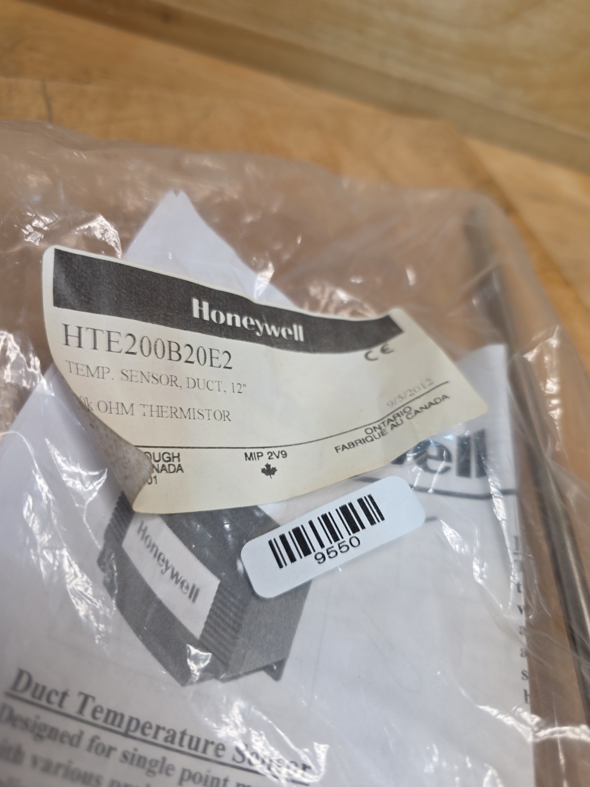 Honeywell HTE200B20E2 temp sensor Duct 12 in, thermister