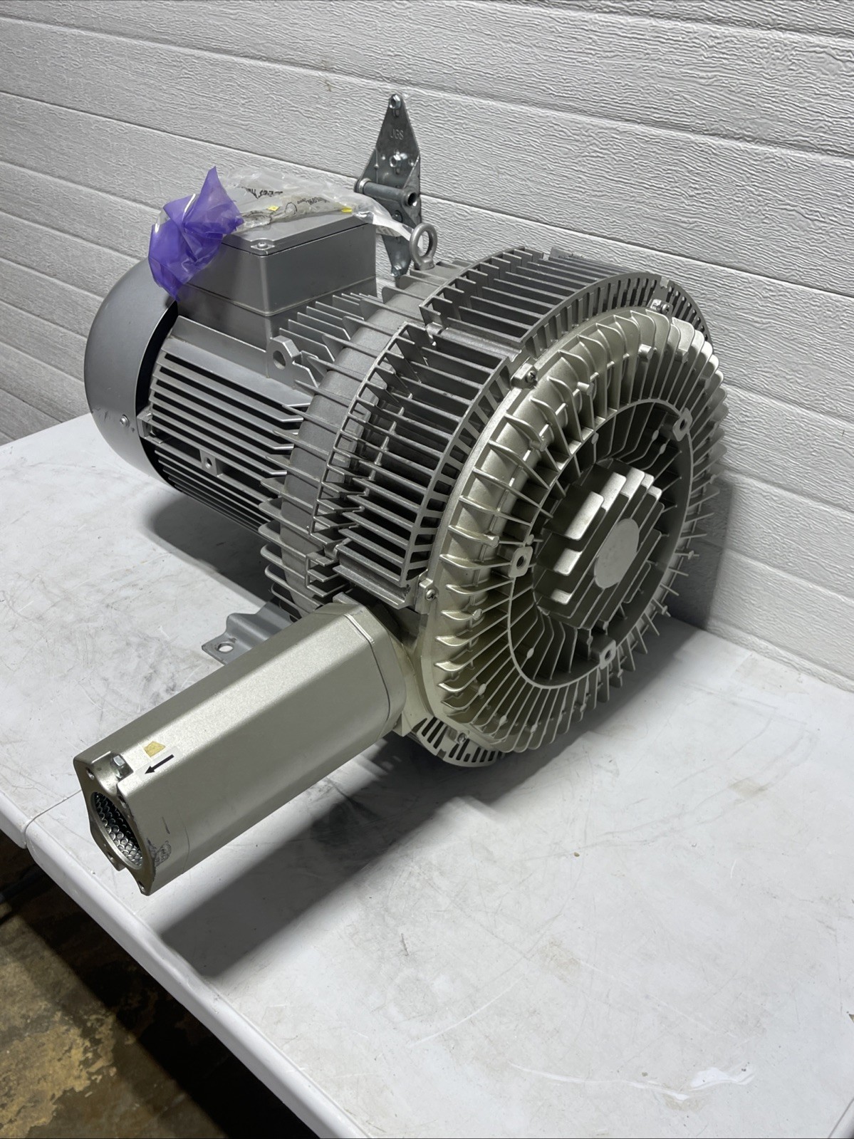 Fuji Electric 2Vfb60-8.4-7W Regenerative Blower,2 In.,7.40 Hp,3 Ph