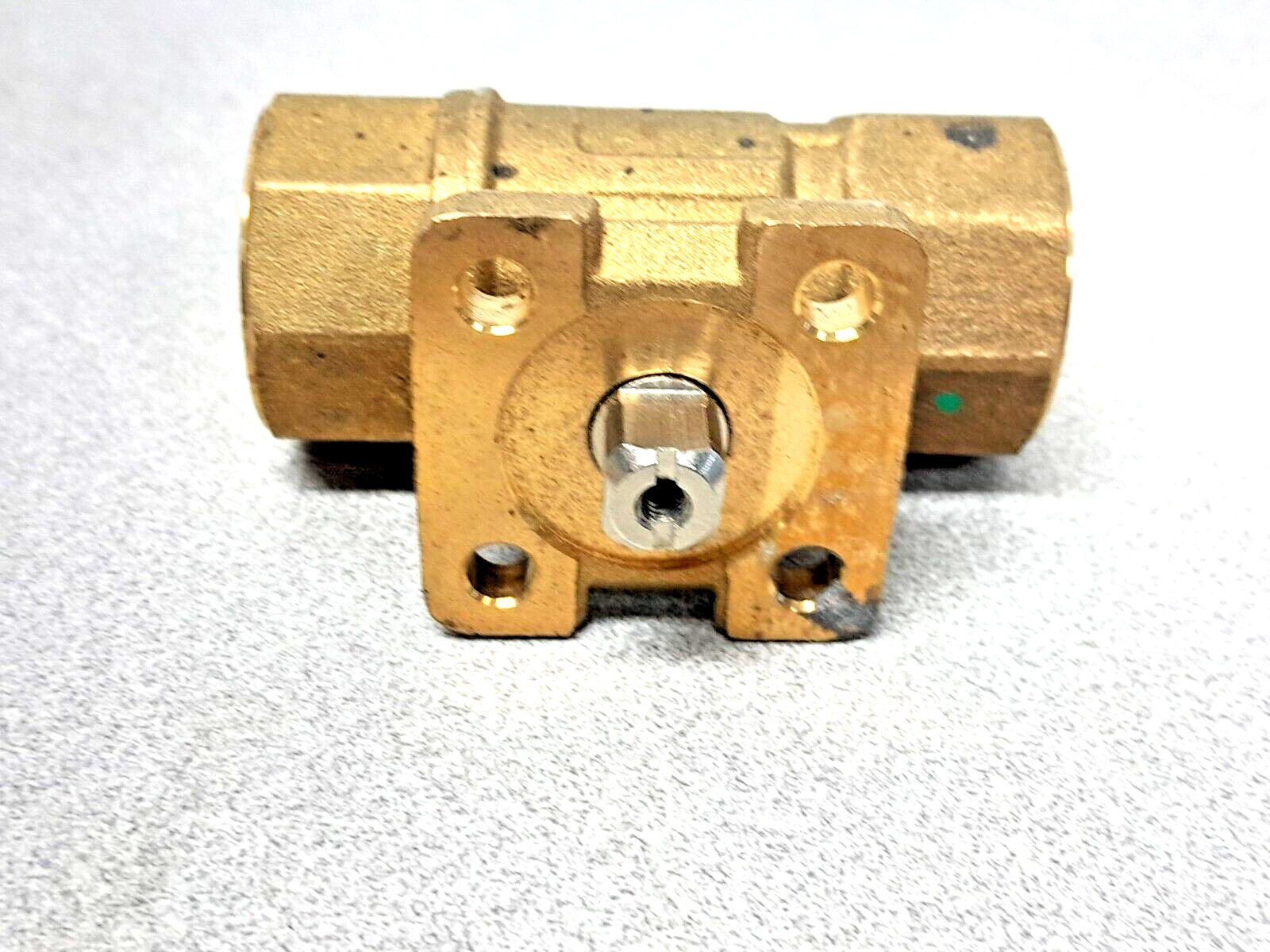 MIX LOT of 6 =JOHNSON CONTROLS HVAC 1/2 ” – 3/4 “- 1 ” – Brass Ball Valve 2 Way