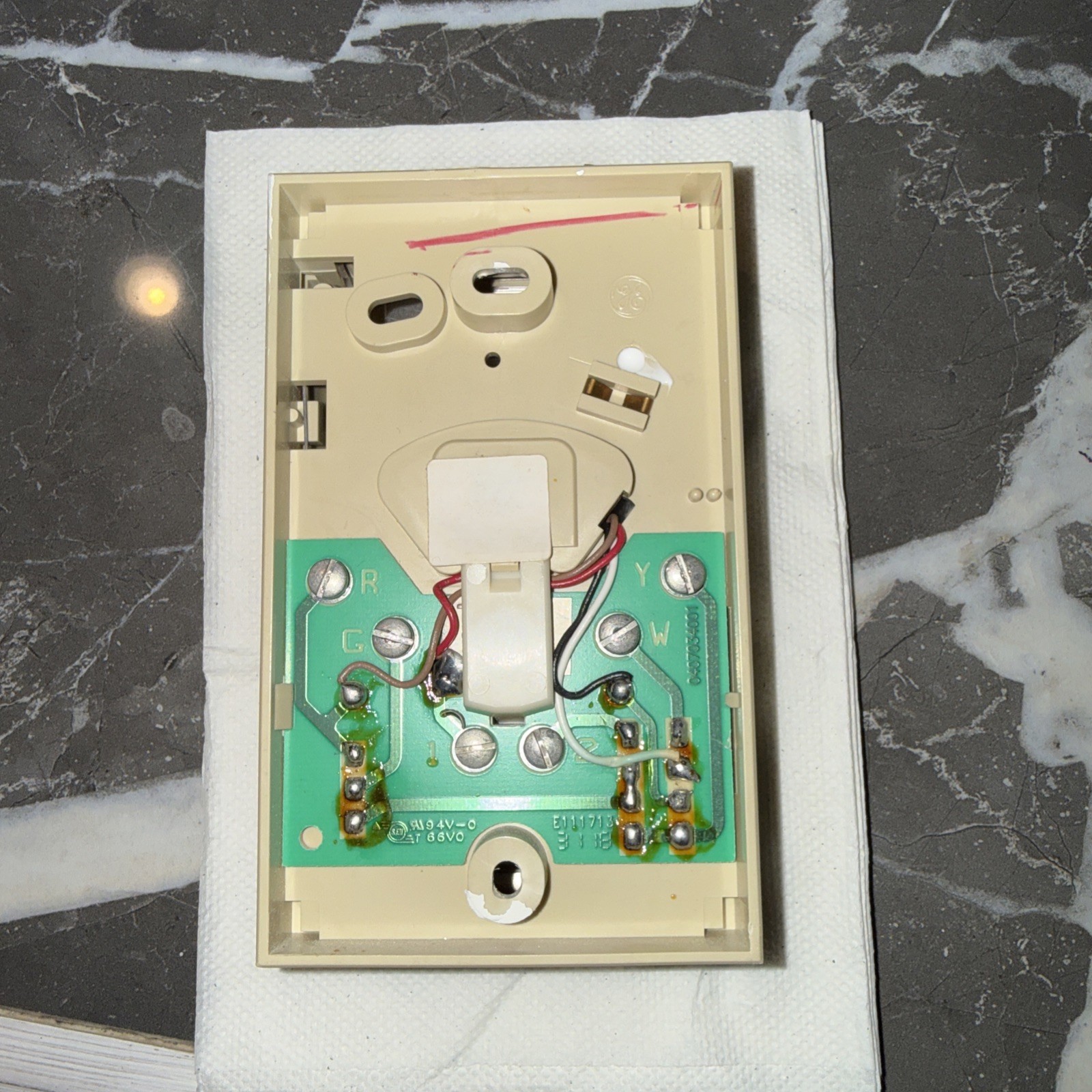 Goodman CHT18-60 Basic Heat & Cool Thermostat “Gold” GE 3AAT76A21A55