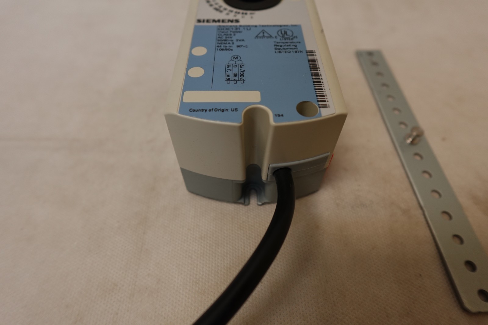 Siemens GDE131.1U OpenAir Damper Actuator 24V 44-in-lb 3-Position NEW NO BOX