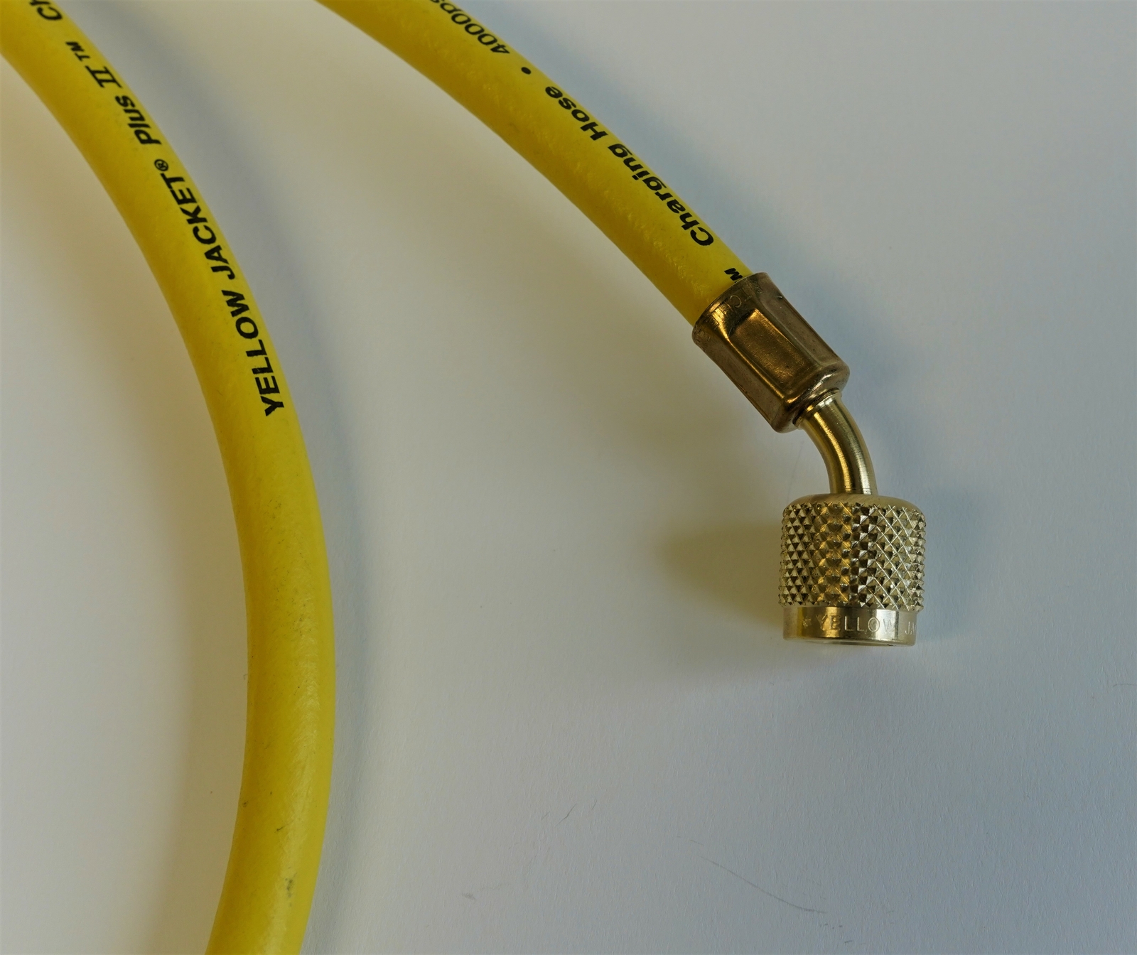 Yellow Jacket 21060 HAV-60 Yellow HVAC Charging Hose 60″ Suitable for R410A