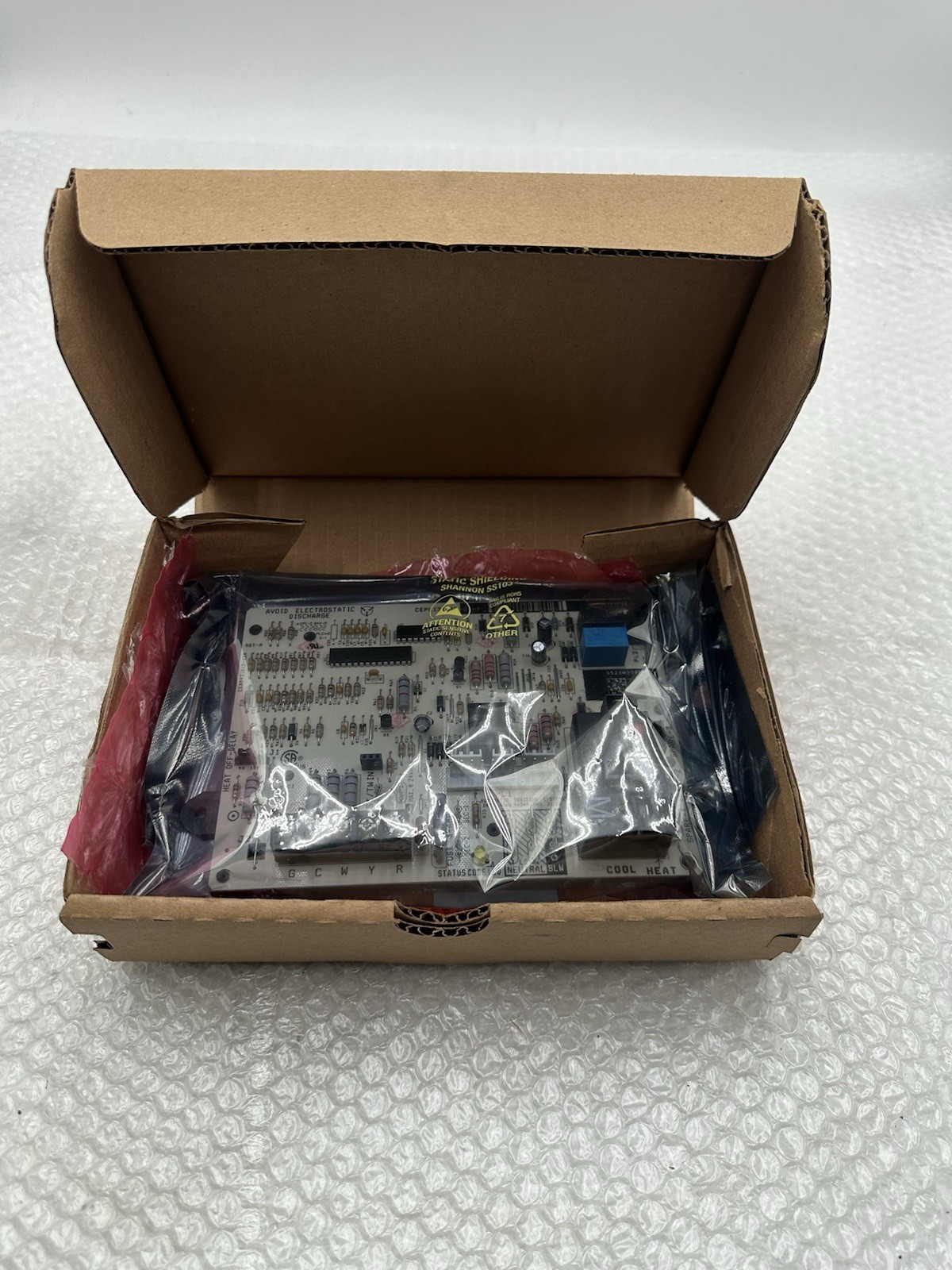 New-Carrier Bryant Payne HK42FZ036 Furnace Control Board- New, Open Box