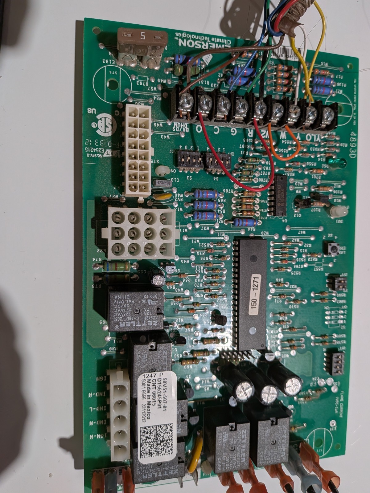 Emerson 50V51-507-01 Furnace Control Board 24V 12A (D156245P01, CNT 06015)