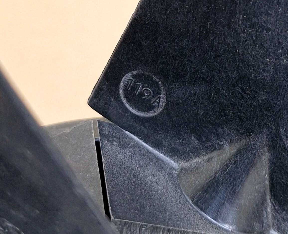 Multi-Wing 100100 / 104 / 119A Axial Propeller