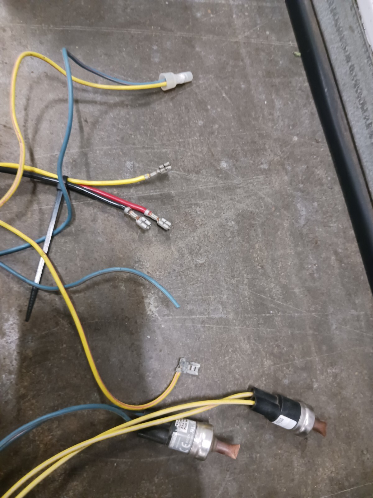 COPELAND Scroll ZP38K5E-PFV-130 37,800 BTU 230V 1PH 60HZ R-410A only (Loc: S4T2)