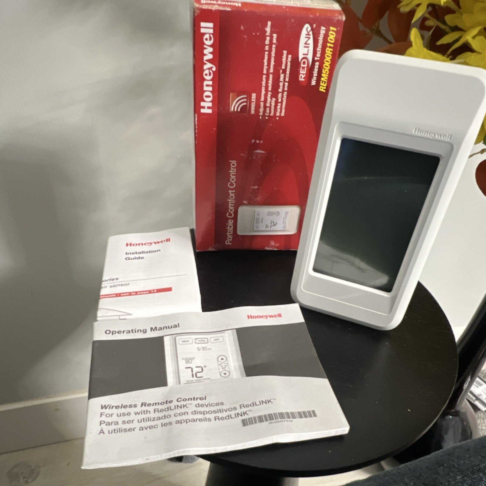 HONEYWELL REM5000R1001 Wireless Remote Control (Model REM5000R1001, For RedLINK)