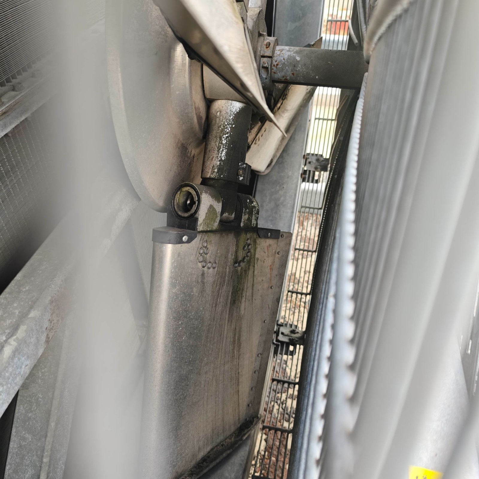 IEA Coolnig Radiator, Heat Exchanger Size 89 x 80 Industrial with Fan Motor 30HP