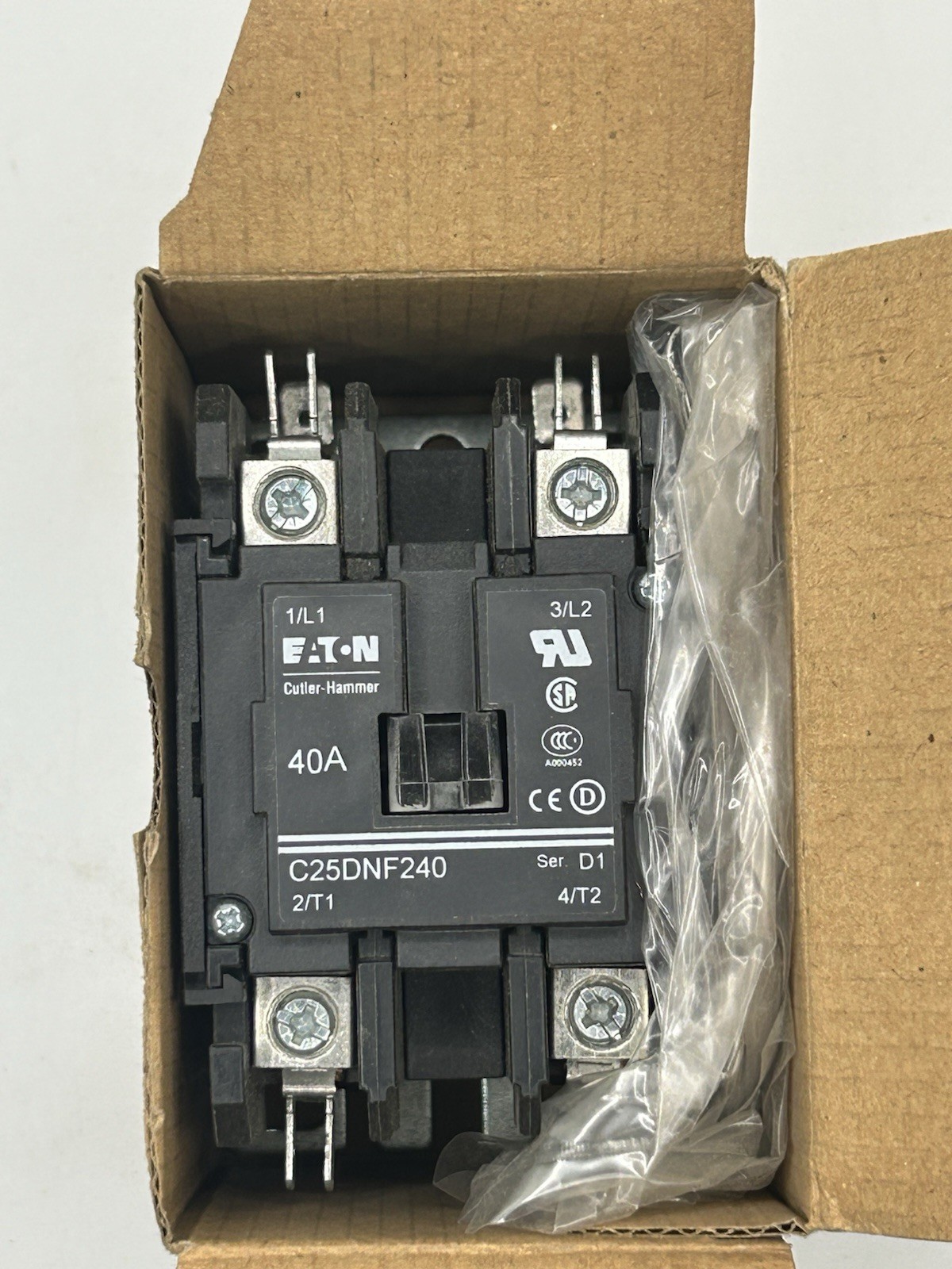 C25DNF240A Eaton / Cutler Hammer Contactor – 40 Amp 2 Pole 110/120V Coil