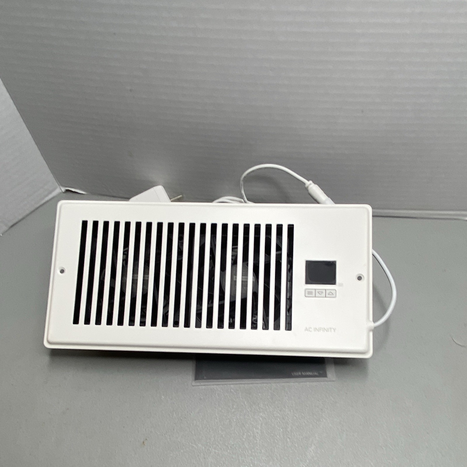 AC Infinity AirTap AC-RBF4-W Register Booster Fan 12V LCD Display White