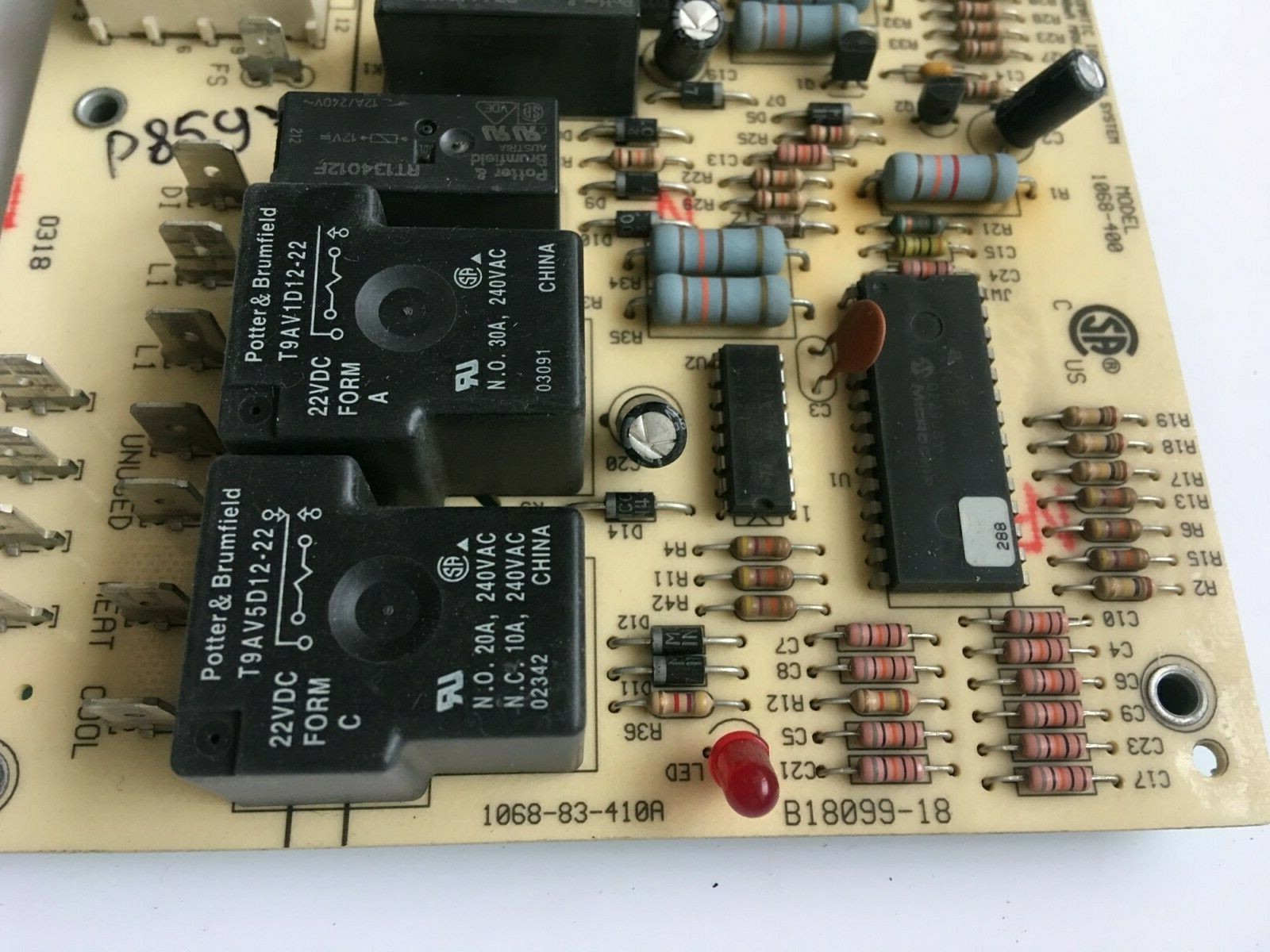 Honeywell Goodman Amana B18099-18 Control Circuit Board 1068-400 used #P859*