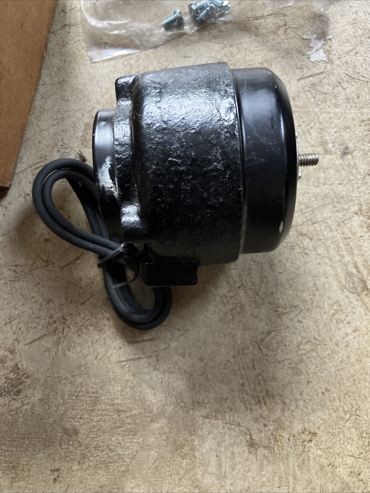 NOS 9 Watt GE Cast Iron Fan Motor 230 Volt CW 1550 Rpm