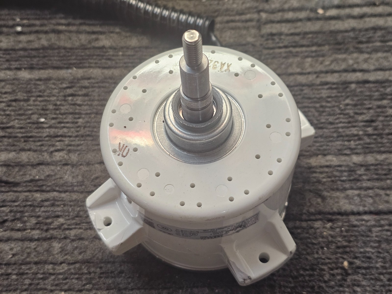 Panasonic ZKSP-200-8-1 Air Conditioning Brushless DC Motor 380V 200W EHTS10AKB