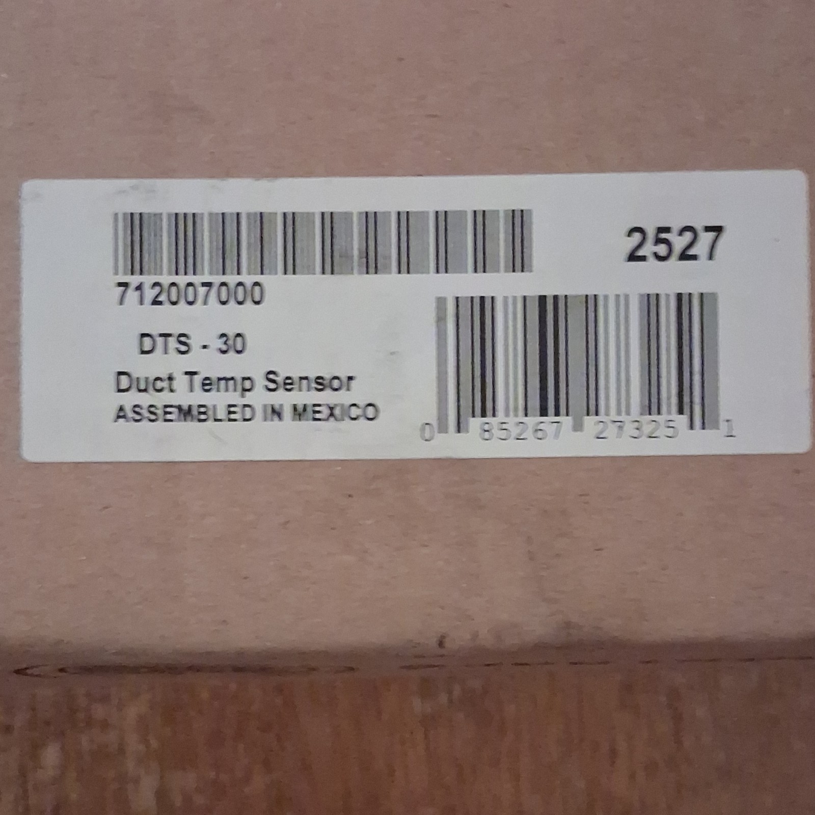 DTS-30 Duct Temp Sensor MPN 712007000 Model 7120070000 Assembled in Mexico