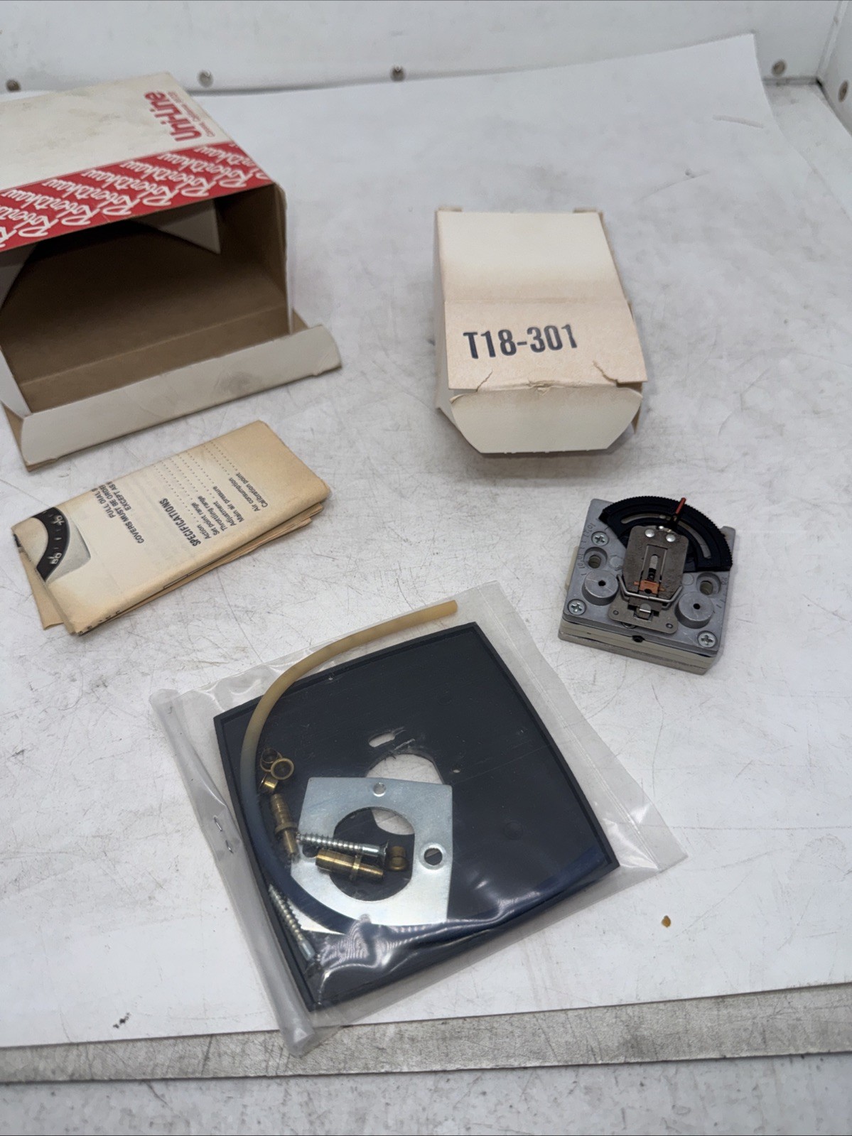 Pneumatic Room T-Stat 2212-118 HV1