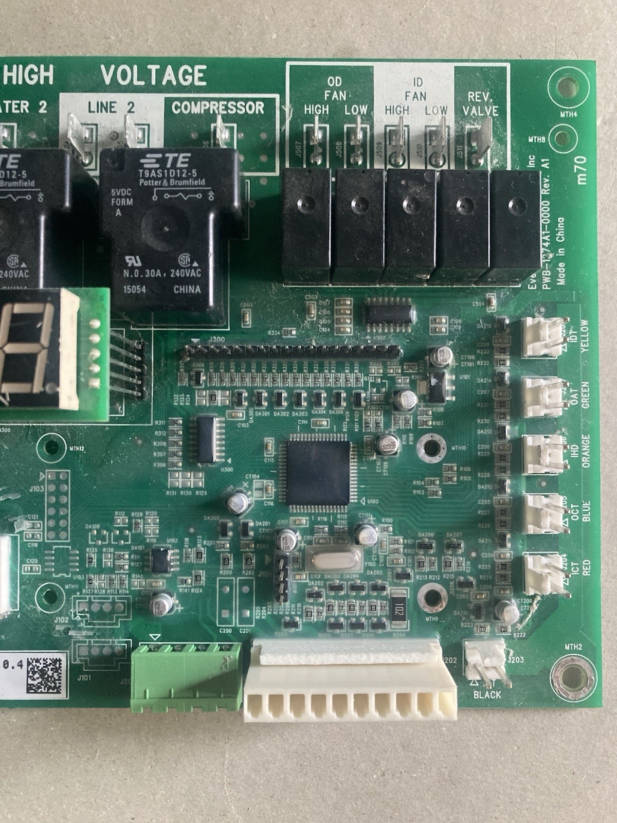 Amana PTAC Control Circuit Board. PCBCP137 Tested. 1 used board
