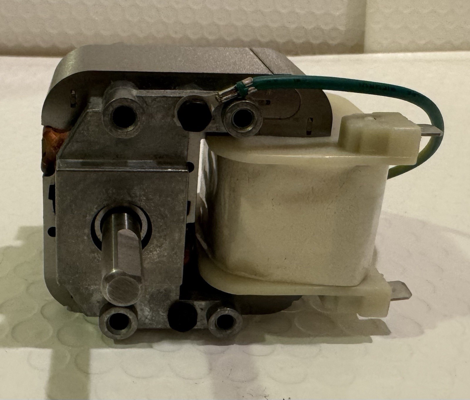 HC21ZE121A Draft Inducer Motor for Carrier Furnaces & Bryant and Payne Furnaces