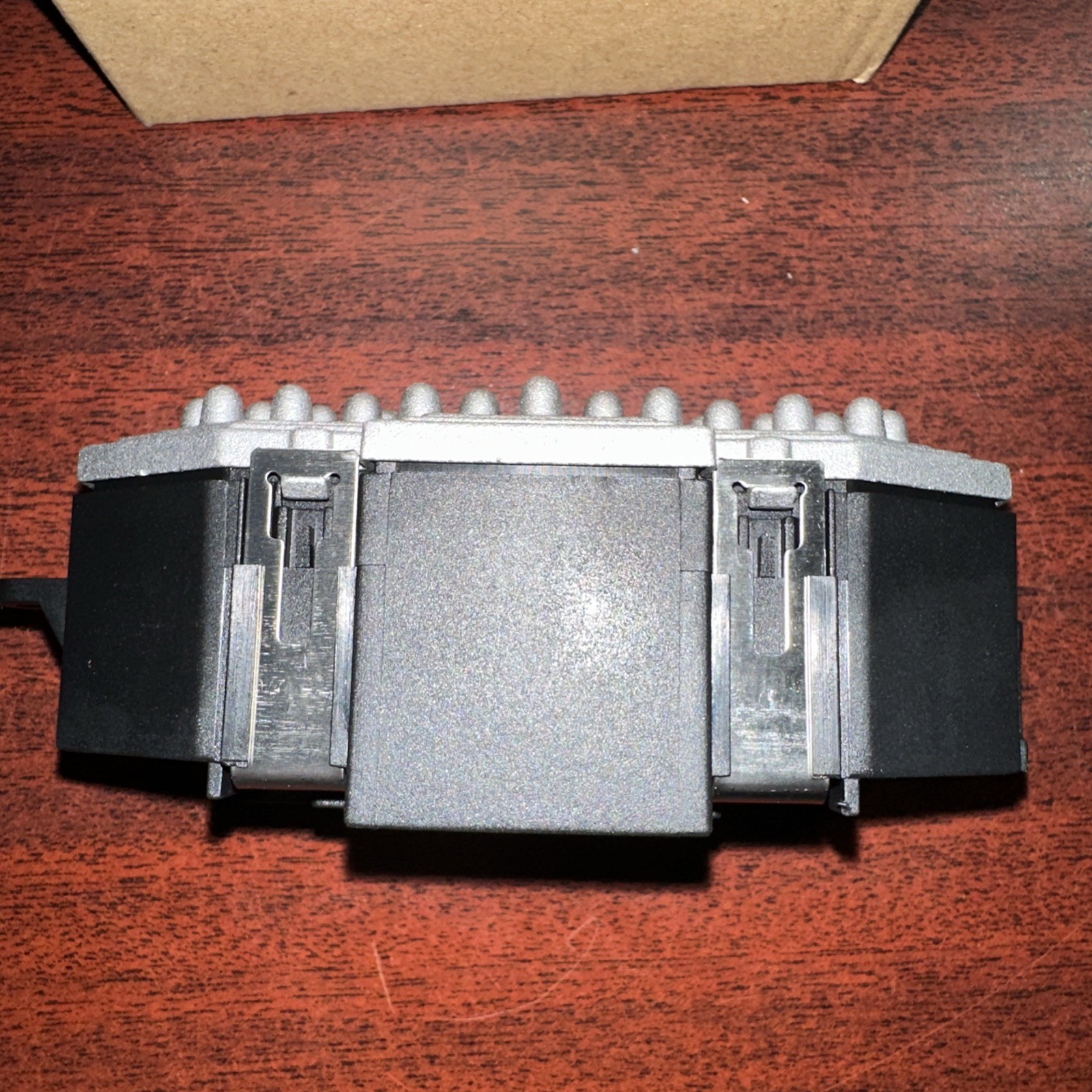 Front Auto Temp Control Blower Motor Resistor compatible with 15-18 Q3 / 08-15 Q