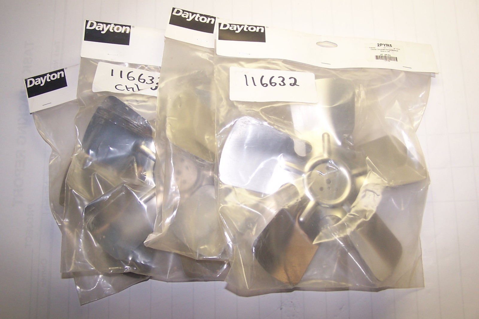 4) NEW DAYTON HUBLESS PROPELLER 10″ DIAMETER 30 DEG PITCH 2PYR5 LOT OF 4