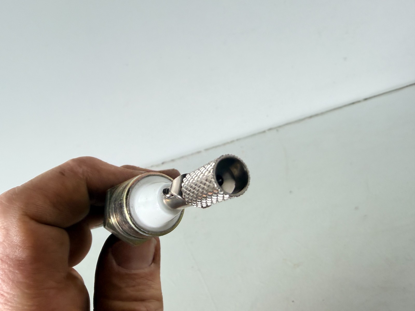 Honeywell C7008 A 1174 Flame Rod And Holder 12in (45)