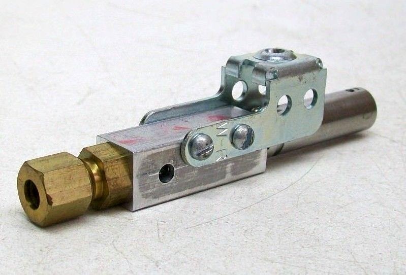NOS WHITE-RODGERS 30A07-1 PILOT BURNER .0225 ORIFICE & MOUNTING PLATE AP