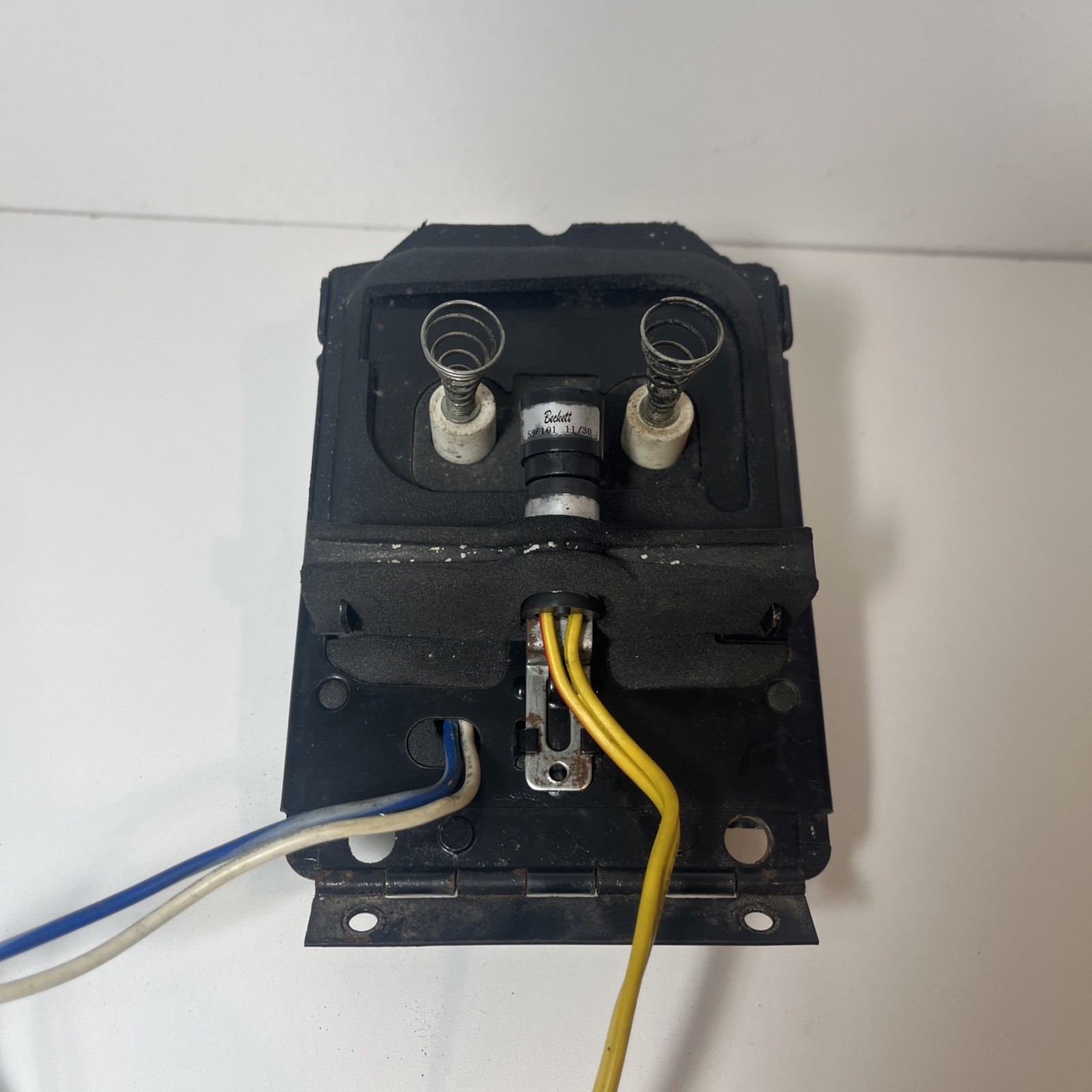 Beckett 746001 Electronic Igniter With Cad Cell Used (Replaces 51771U / 51824U)
