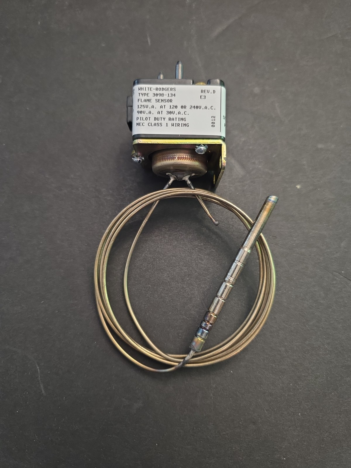White Rodgers 3098-134 Automatic Pilot 48″ Capillary 3 Pin Plug In # 19 Bulb