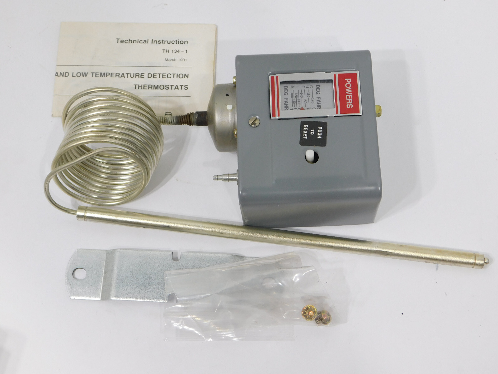 Powers 134-1710 Pneumatic Temperature Control 100-170 Deg F 6″ Cap 3/8″ x 10″ Bu