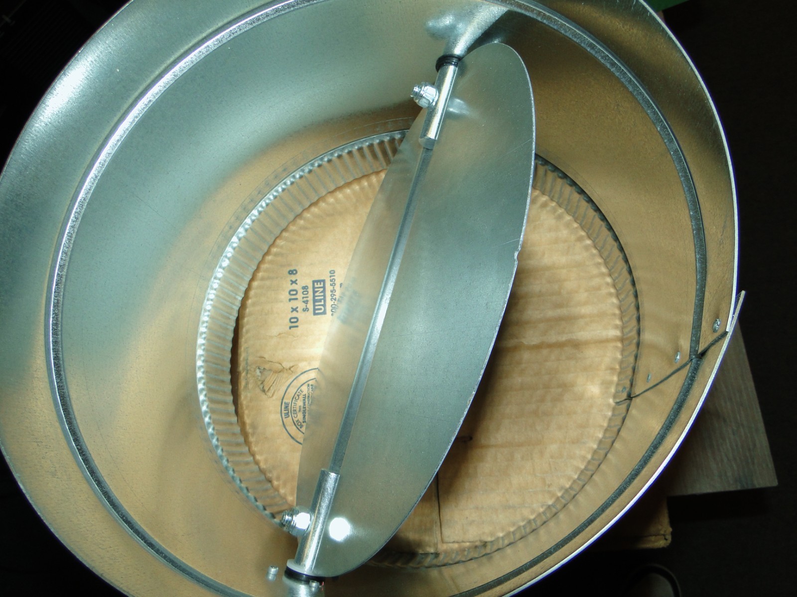 YOUNG REGULATOR COMPANY ROUND BALANCING DAMPER 10″ MODEL# 5020-NSW NEW