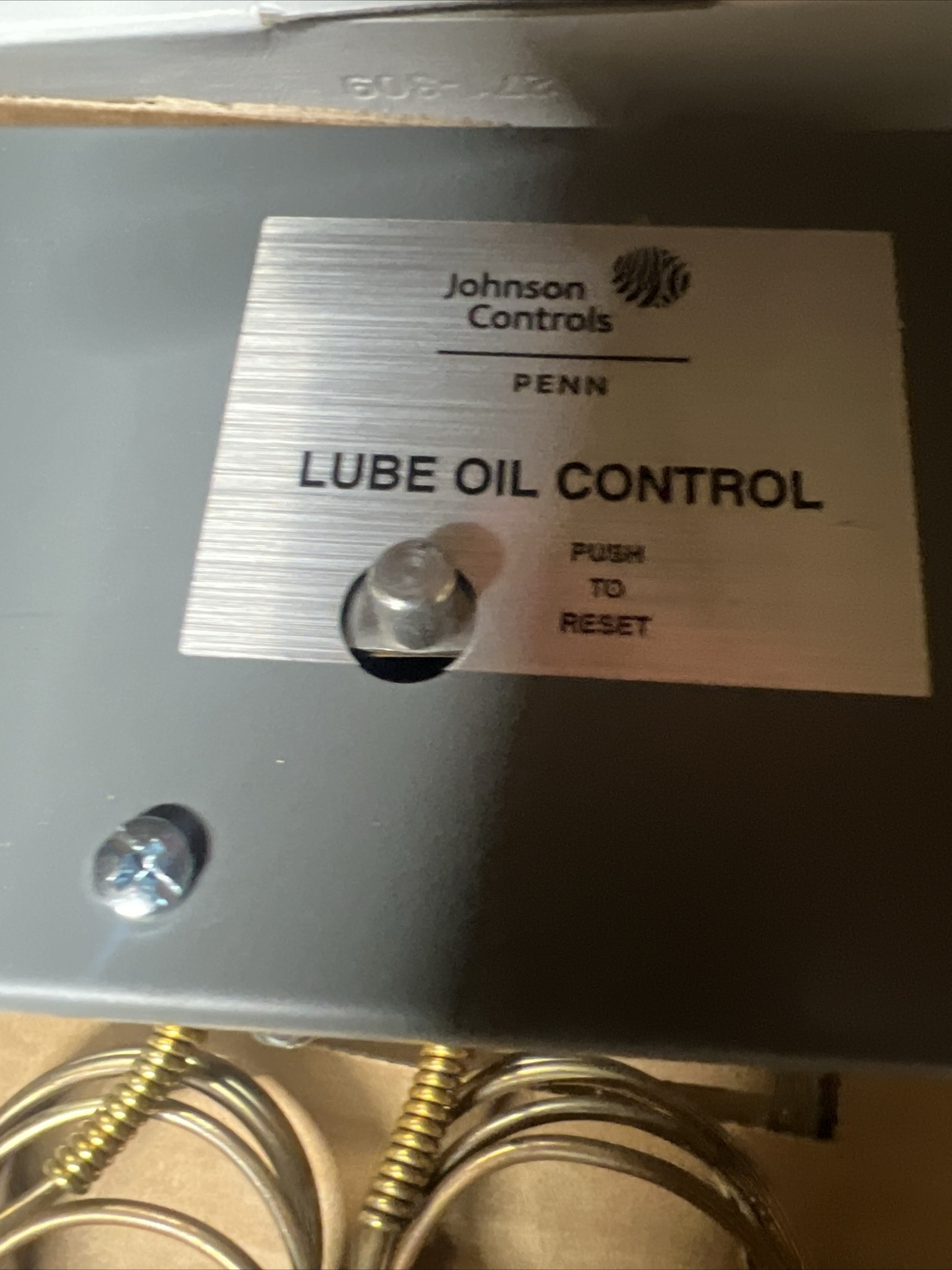 Johnson Controls P45NCA-12 Lube Oil Protector. New In Box.