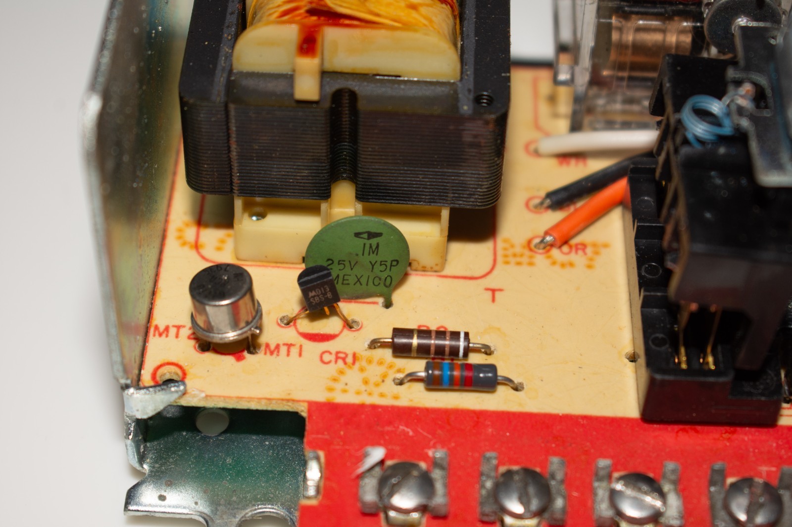 Honeywell R8184G primary oil burner control, several tests done 6-month warranty