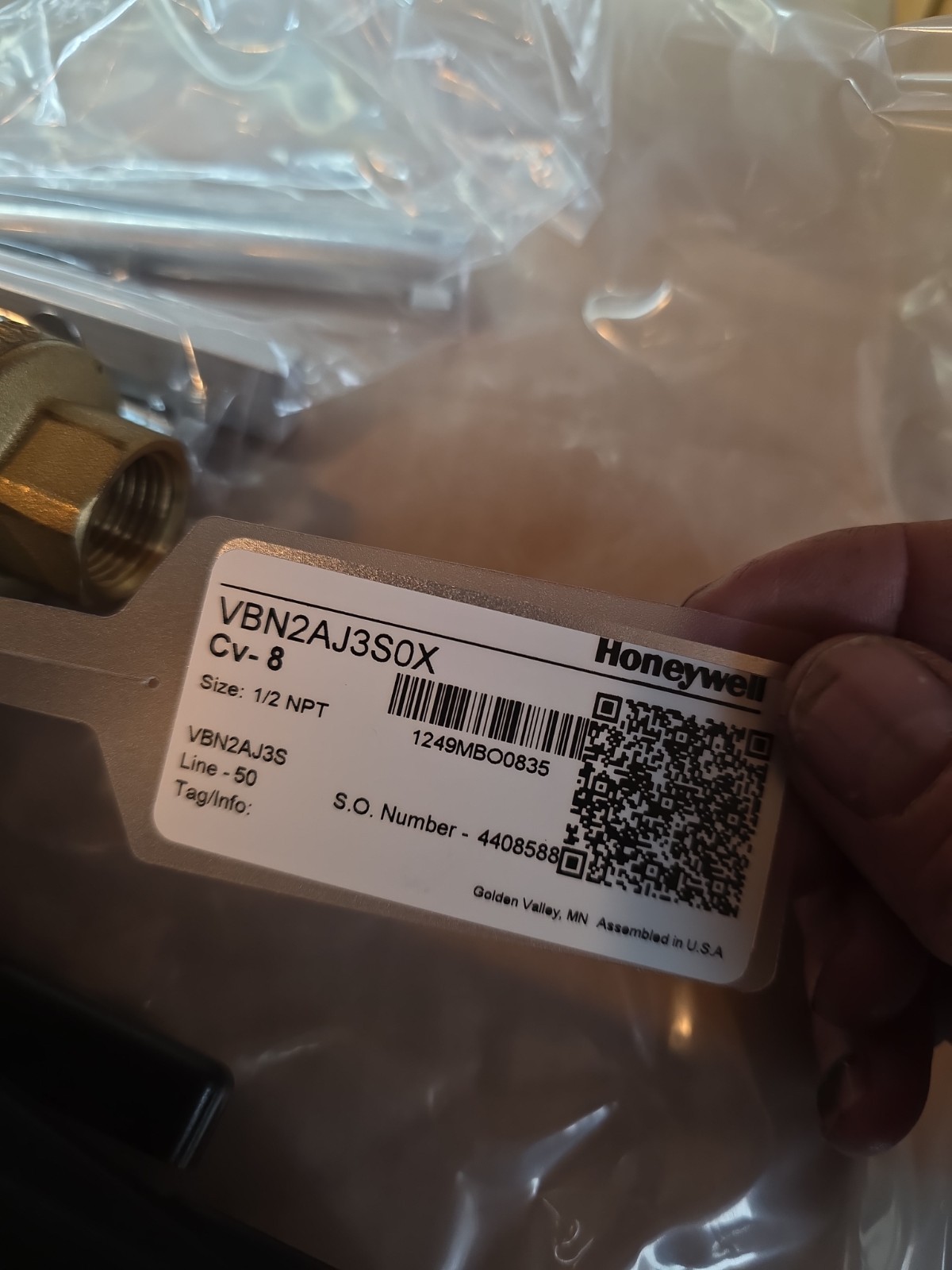 Honeywell VBN2AJ3S0X Ball Valve 2 Way 1/2 In NEW *WE*SHIP*TODAY*