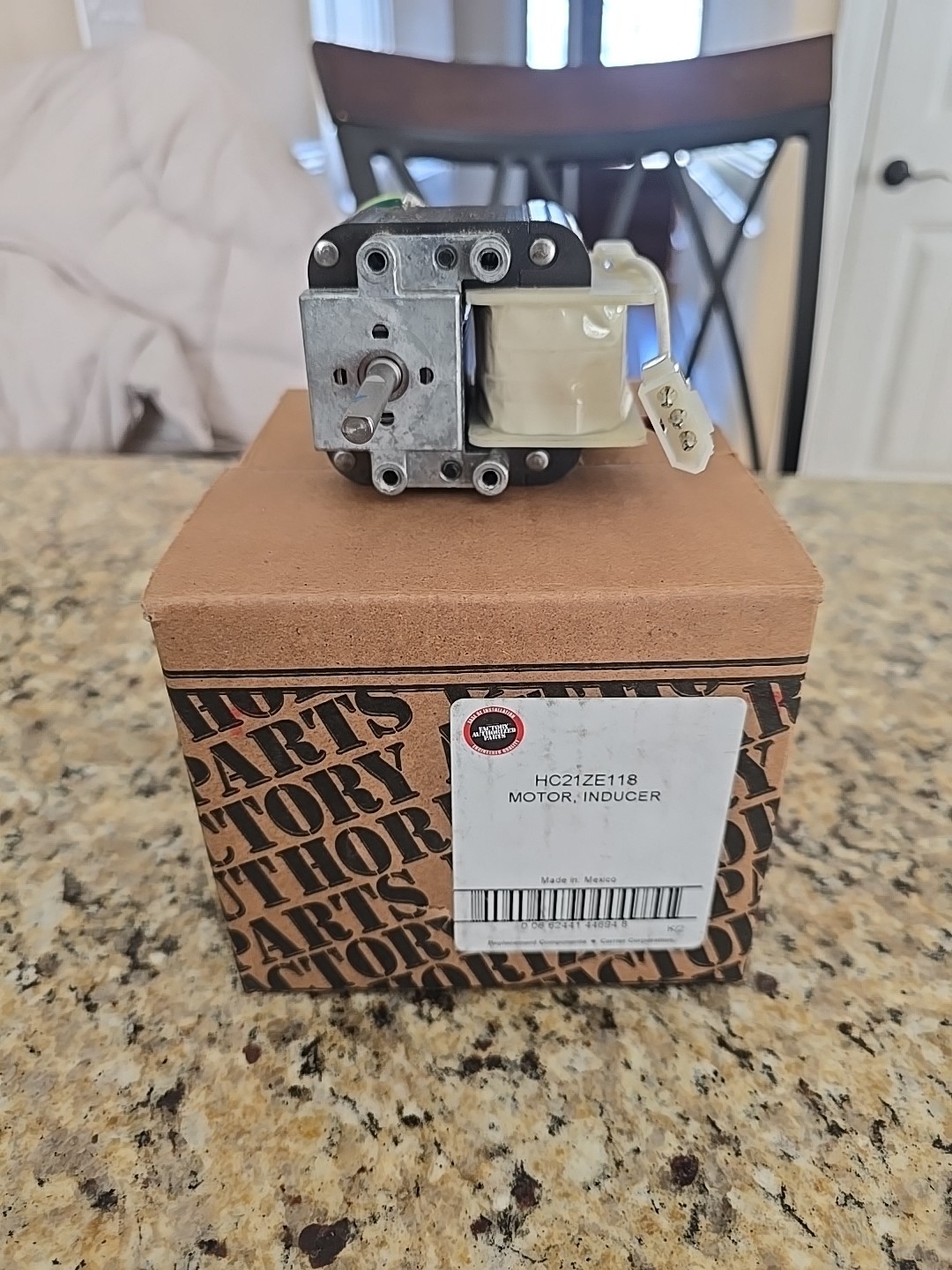 Brand New CARRIER FASCO HC21ZE118 INDUCER MOTOR