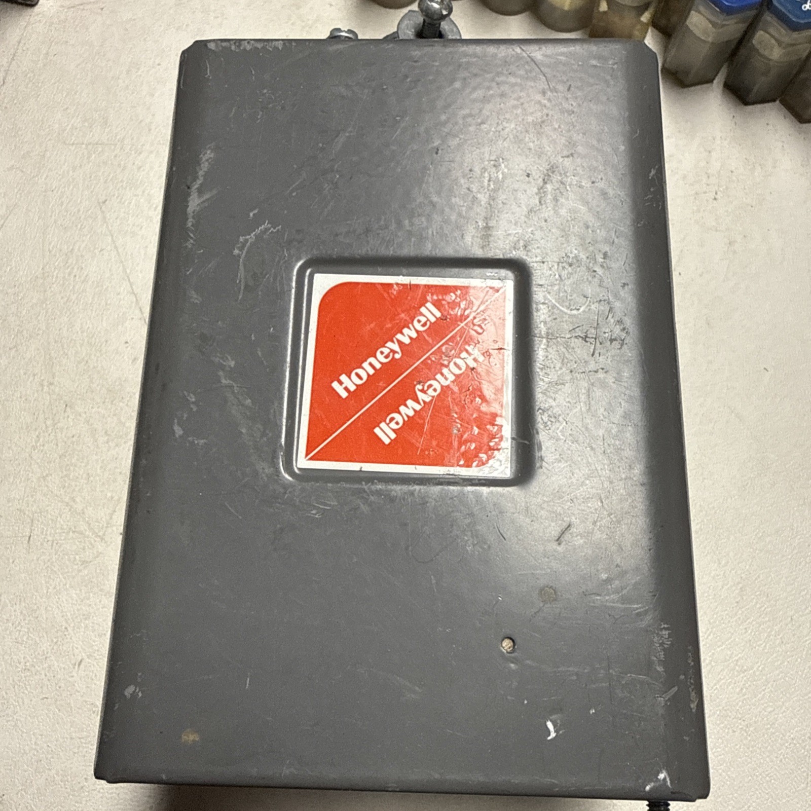 Honeywell L7224U-1002 Electronic Oil Aquastat