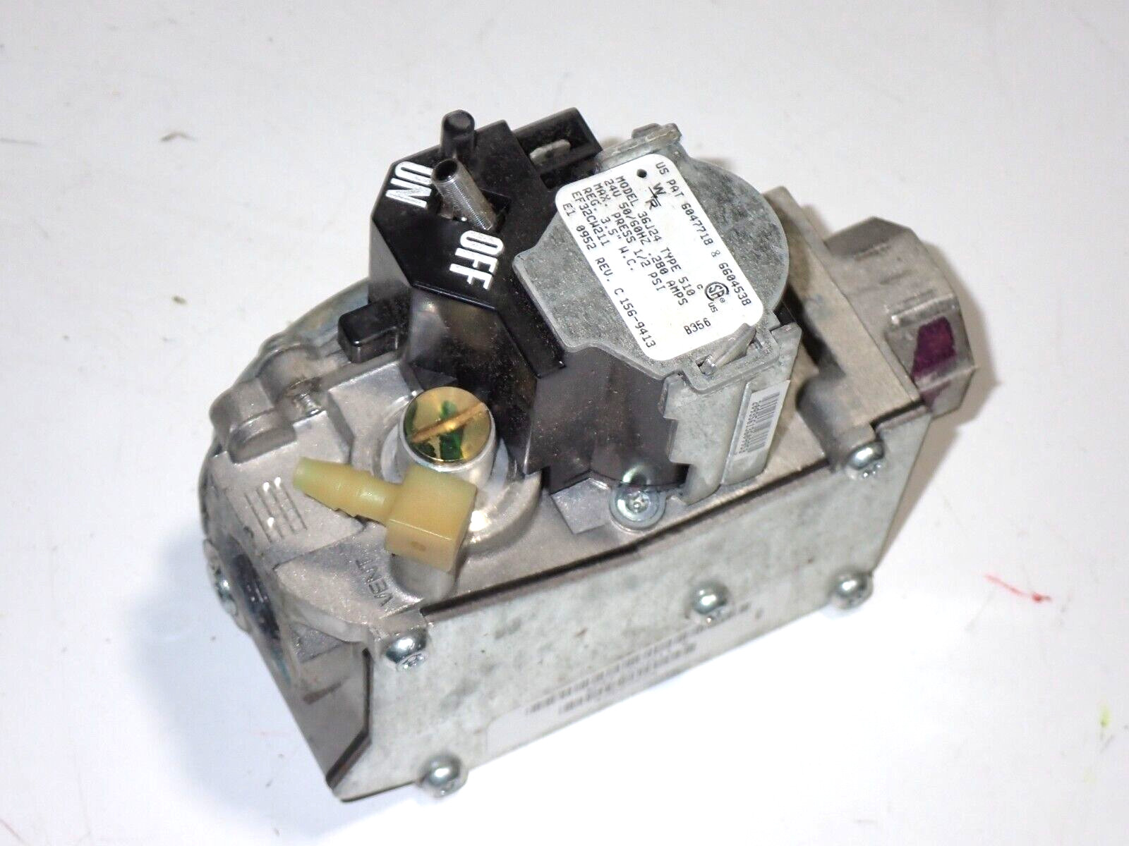 White Rodgers 36J24 TYPE 510 HVAC Furnace Gas Valve USED