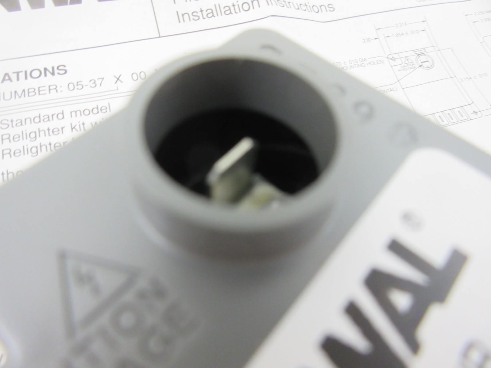 YORK LUXAIRE COLEMAN FENWAL 7970-378 P/B AUTOMATIC PILOT RELIGHTER SYSTEM MODULE