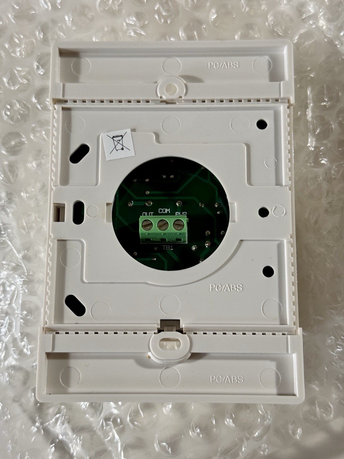 Johnson Controls HT-6703-0N00W Zone/Wall Mount Humidity Transmitter – Brand New