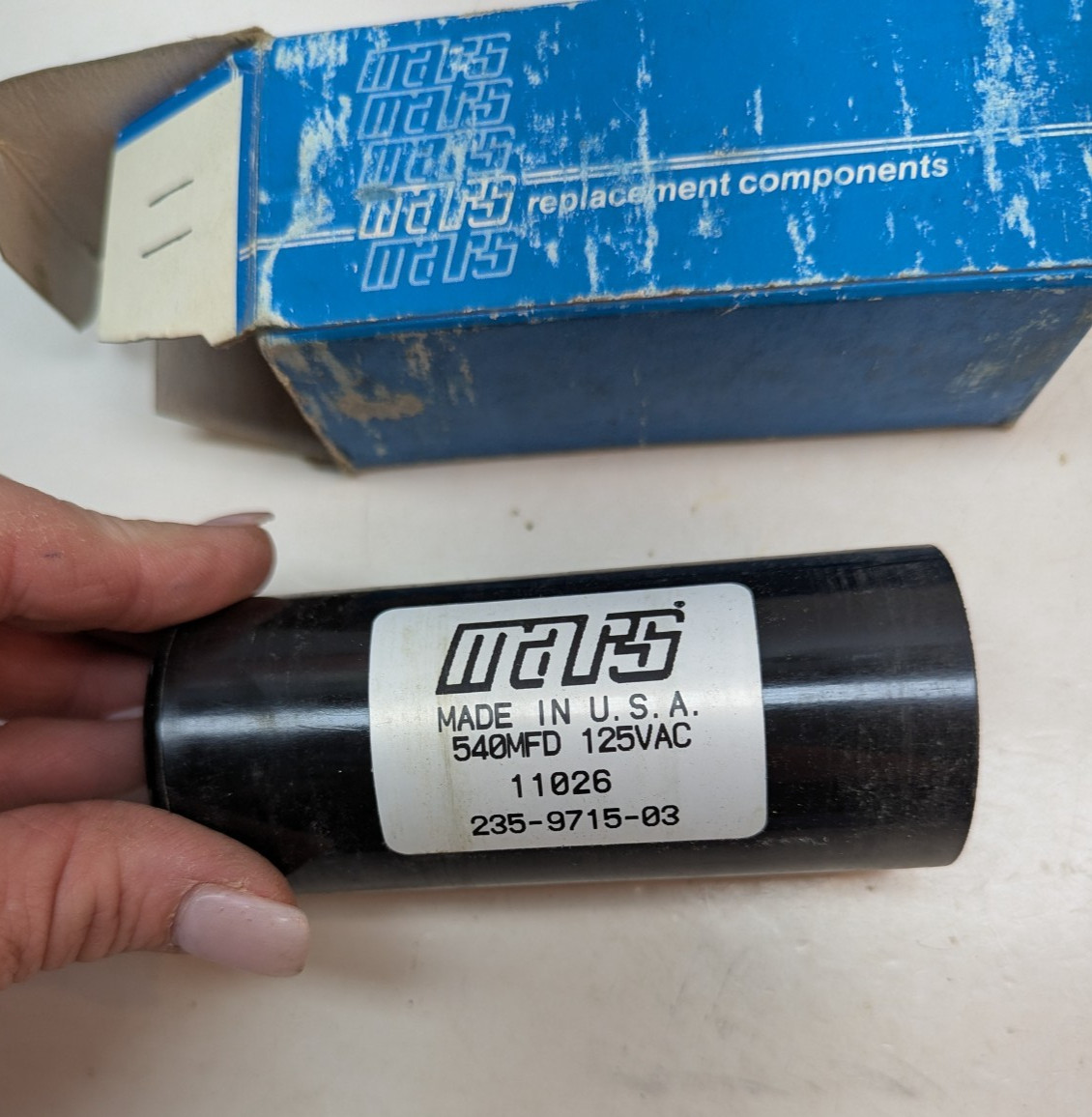 Mars 11026 Round Motor Start Capacitor 540-648 MFD 110/125VAC 235971503 USA