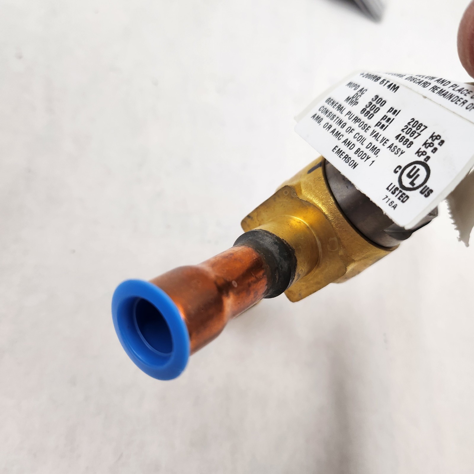 Emerson Flow Control 049188 200RB5T4M 1/2″ ODF Refrigerant Solenoid Valve