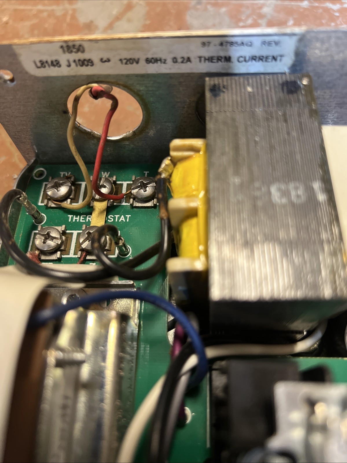 Honeywell L8148J1009 Aquastat Relay