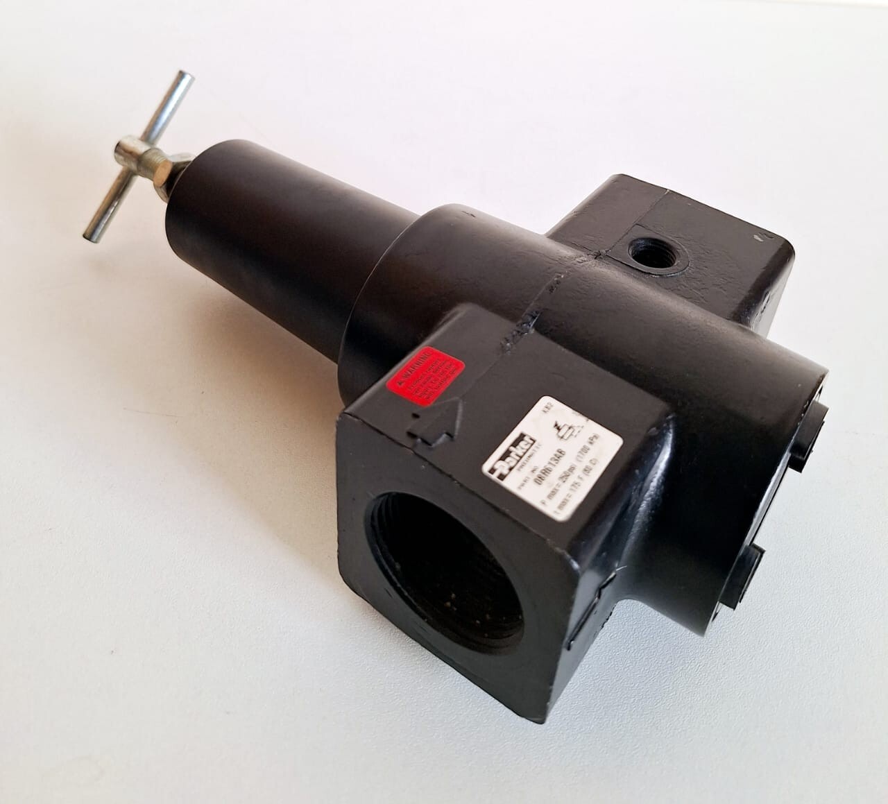 Parker Pneumatic 08R613AB Regulator 250 psi 175 F