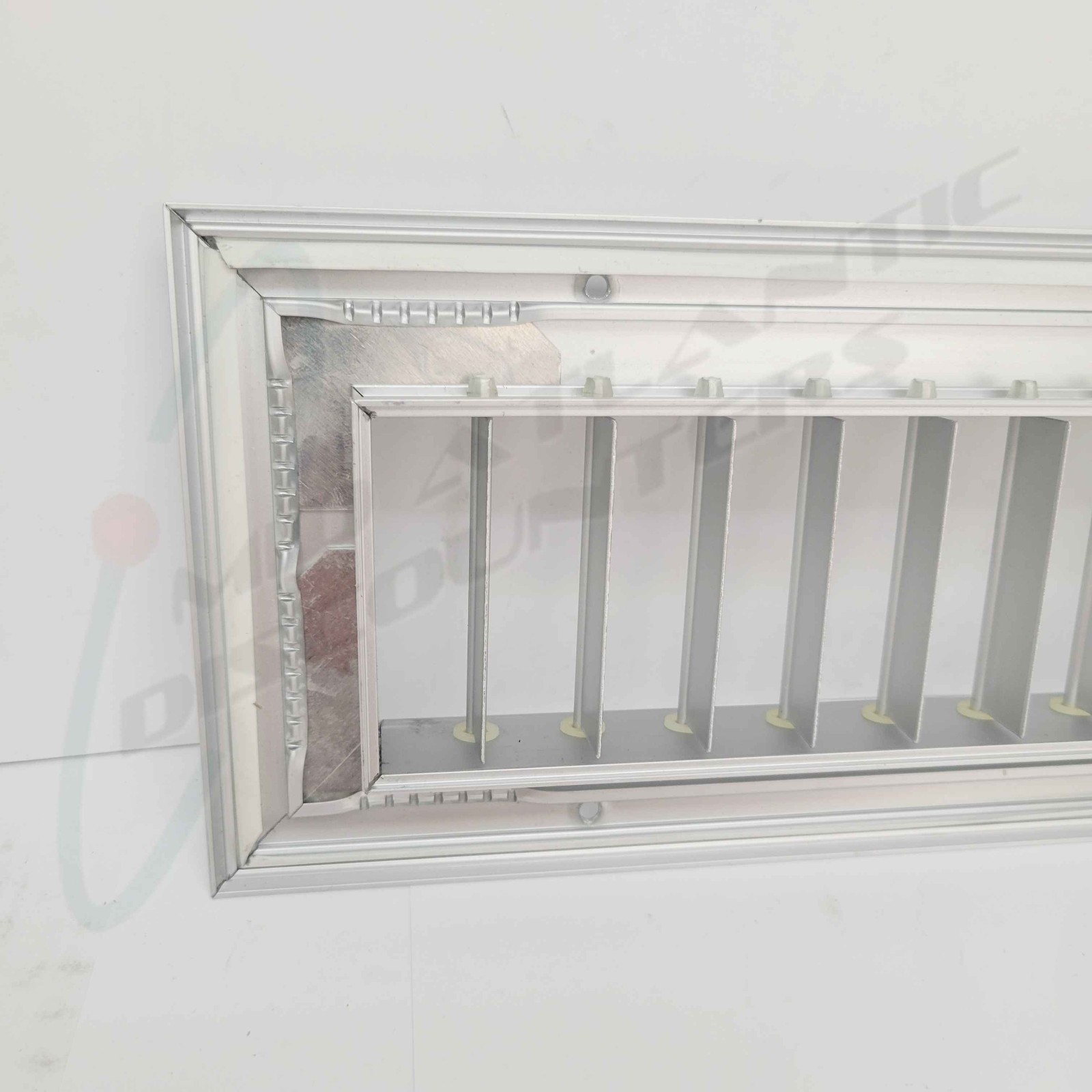 AirGuide Single Deflection Supply Grille with Vertical Blades Aluminum 21×3