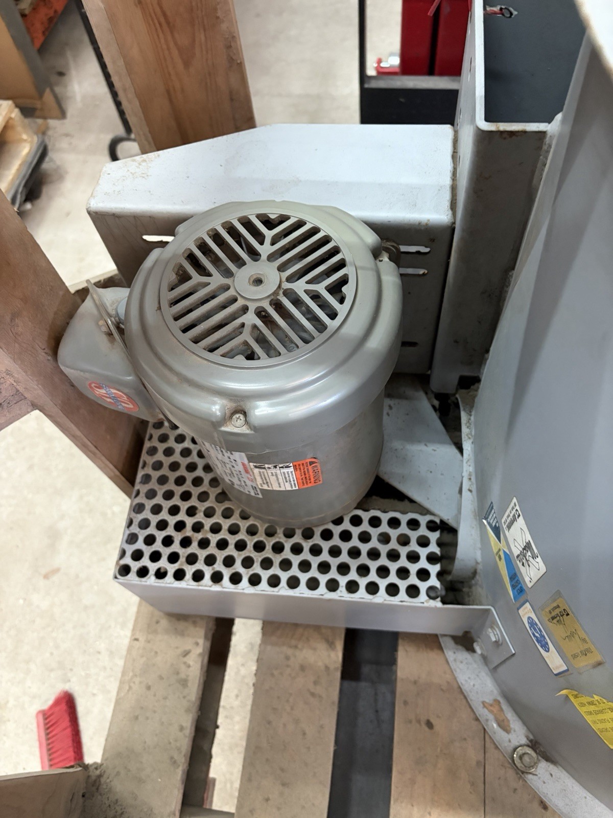 Aerovent 24S728-TABD-1411-1 Tubeaxial Exhaust Fan 1HP Industrial Ventilation Fan