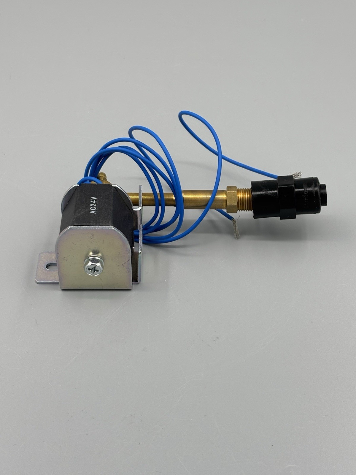 Honeywell 50041883-002 AC Solenoid Valve for HE100 and HE200