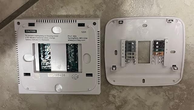 Pro1 IAQ T721 Digital Non-Programmable 2H/1C Heat Pump Thermostat – USED