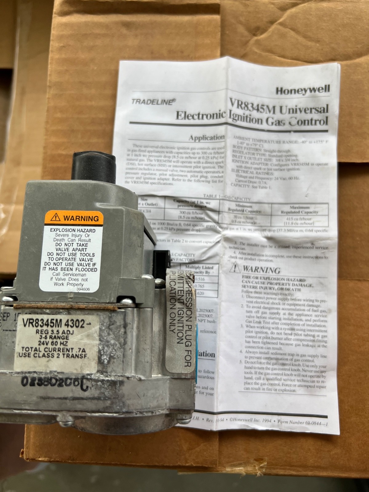 New Honeywell VR8345M4302 Electronic Ignition Dual Auto Valve Combo Gas Control