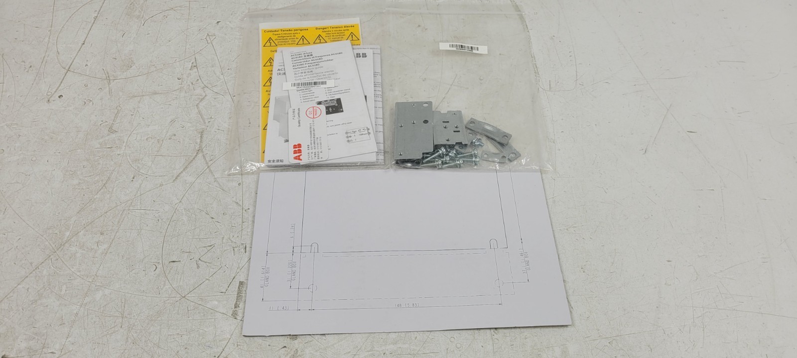 ABB ACS180-04S-25A0-2 AC Drive 7.5HP 240V 3-Phase Wall Mount IP20 NEW